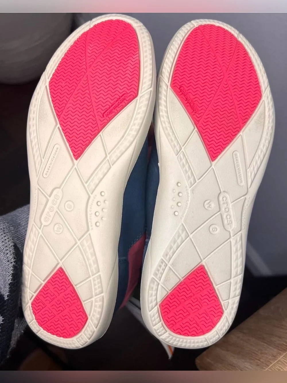 Crocs Kids Fleece Lined Winter Boots Pink Navy‎ NWT Cozy Snow Shoes Size 6